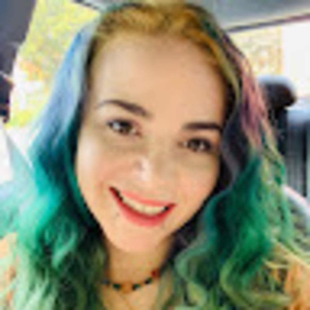 Meet your Posher, Kasandra